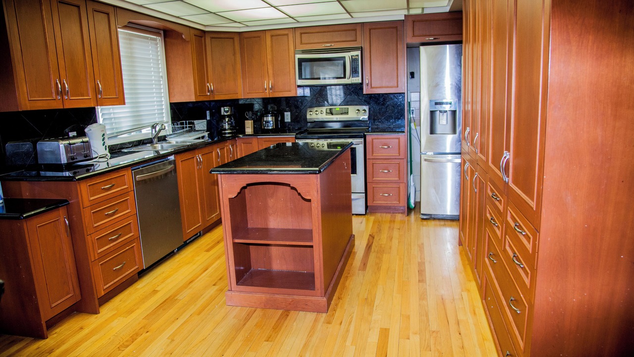 Photo of Kitchen in Aylmer