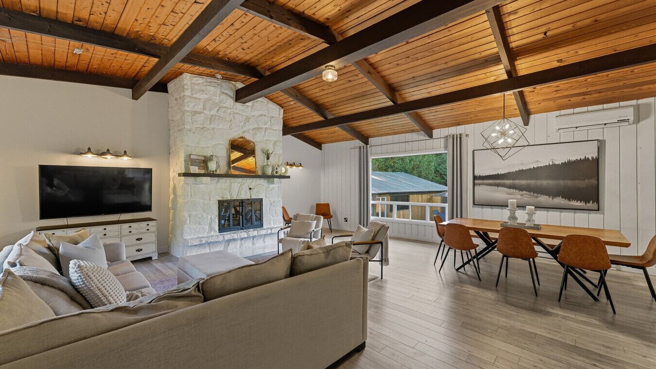 Photo of Livingroom in Mont-Tremblant