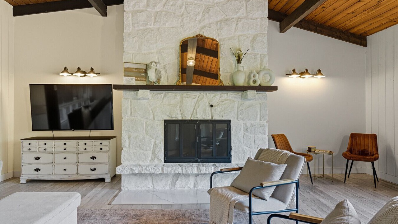 Photo of Livingroom in Mont-Tremblant
