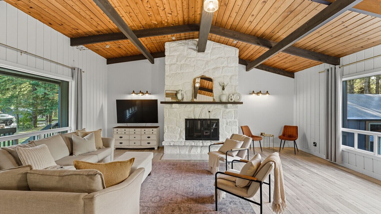 Photo of Livingroom in Mont-Tremblant