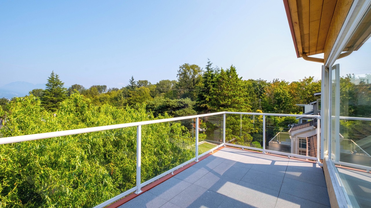 Photo of Outdoor in West Point Grey