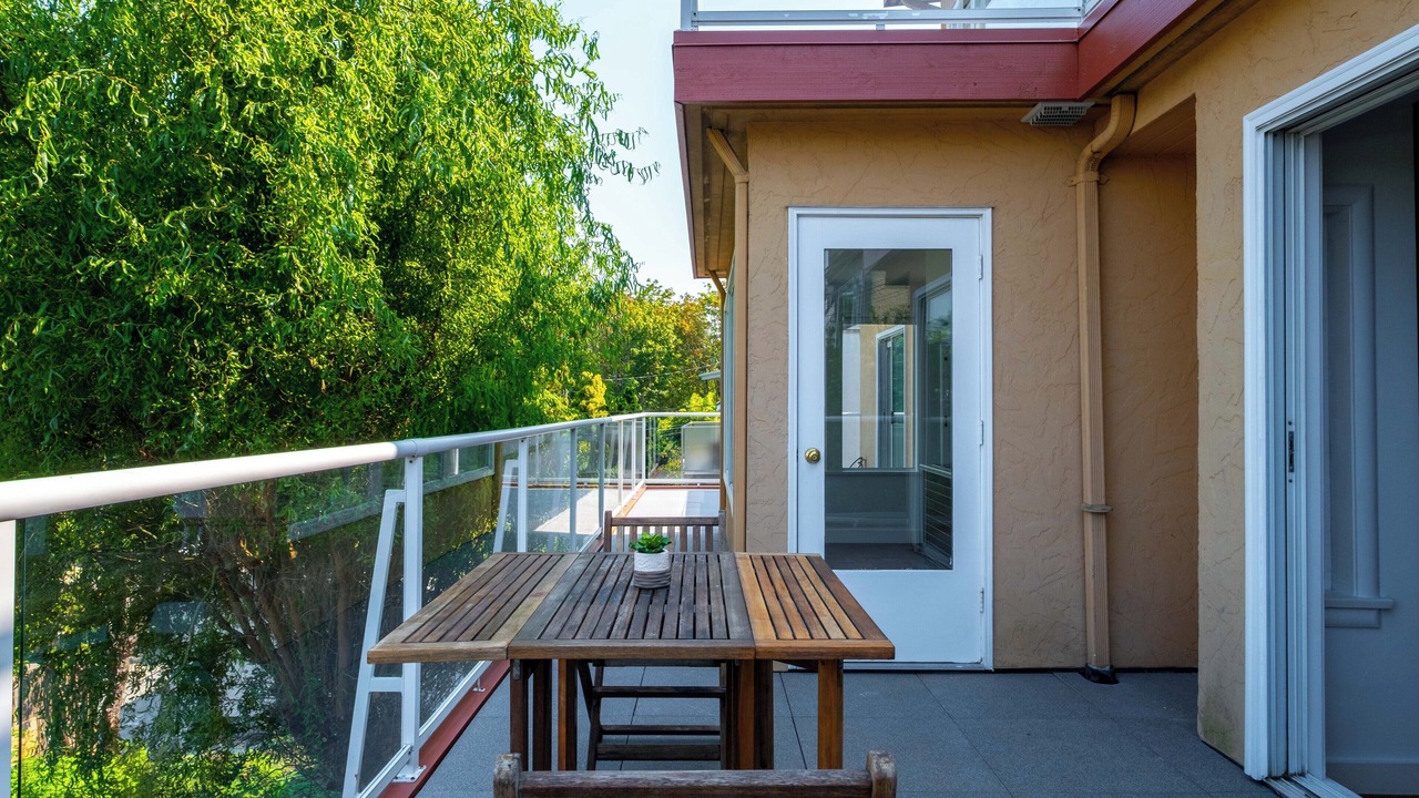 Photo of Outdoor in West Point Grey