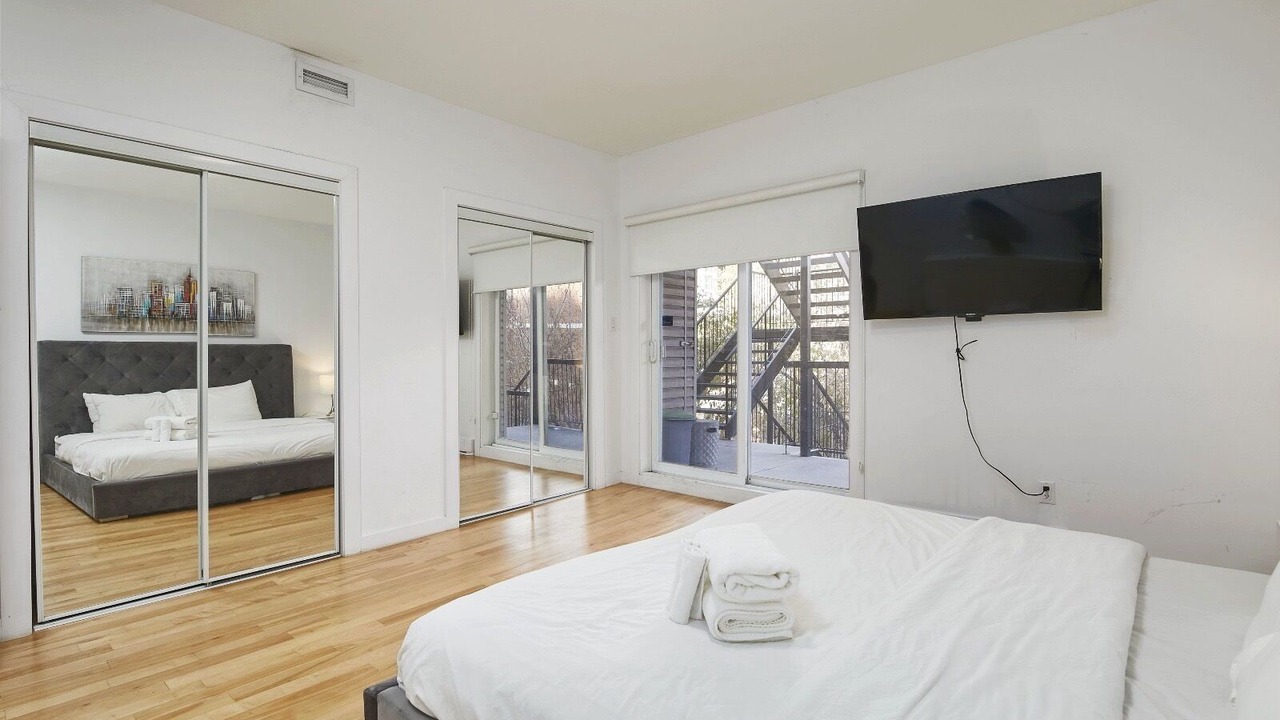 Photo of Bedroom in Quartier des Spectacles