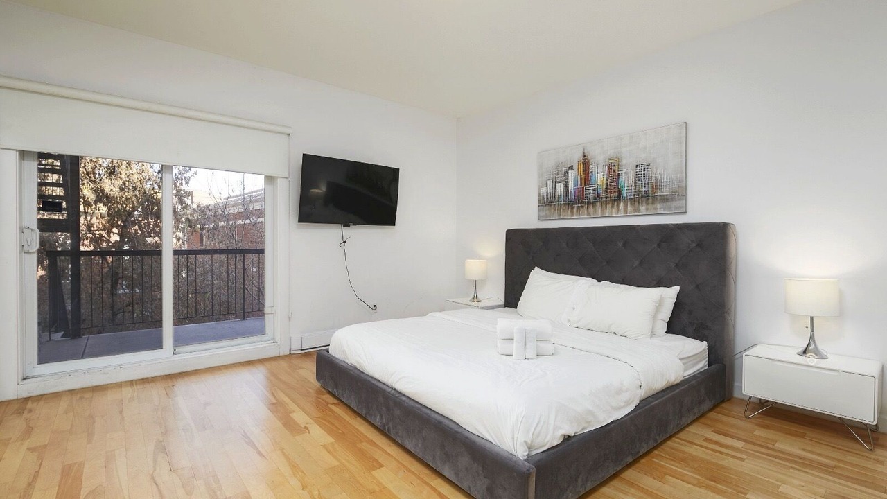 Photo of Bedroom in Quartier des Spectacles
