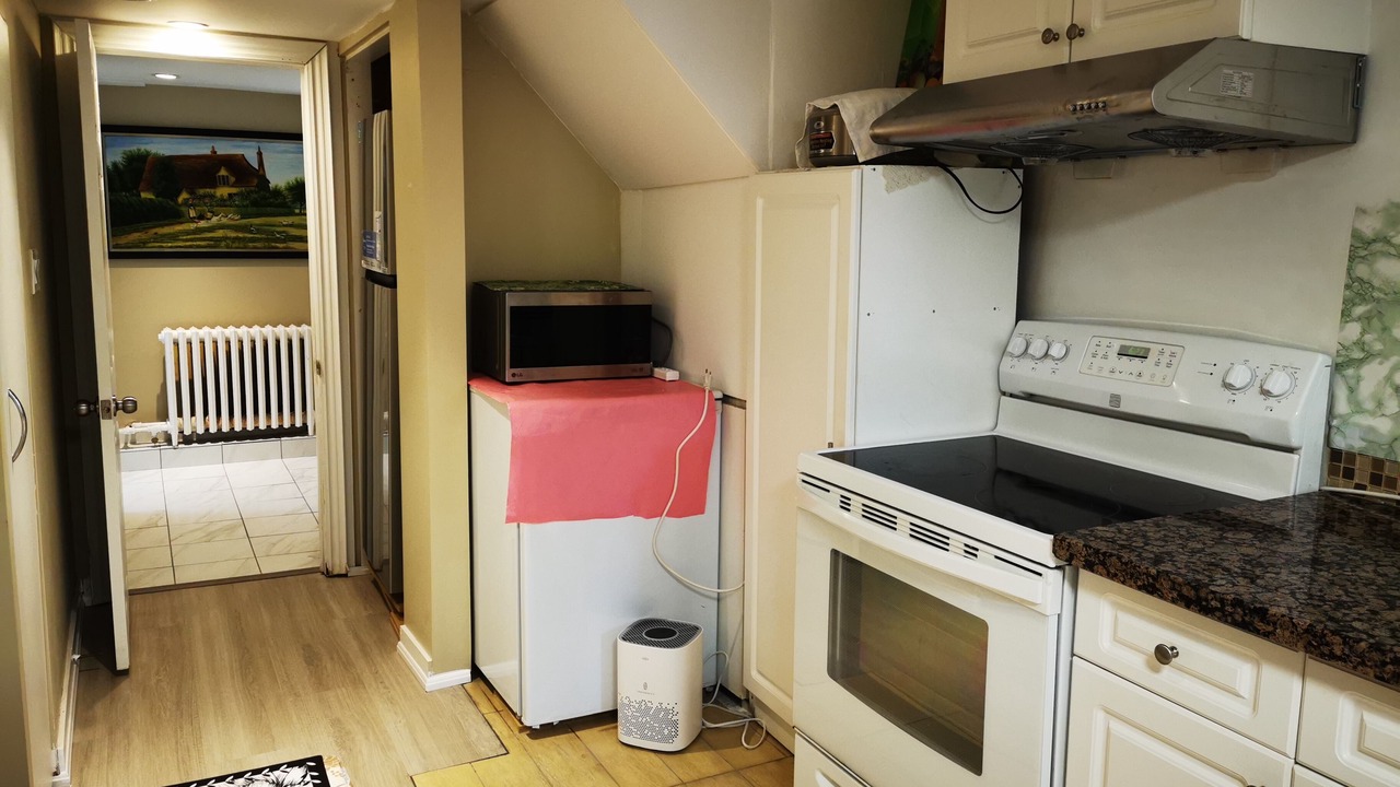 Photo of Kitchen in Yonge-Eglinton