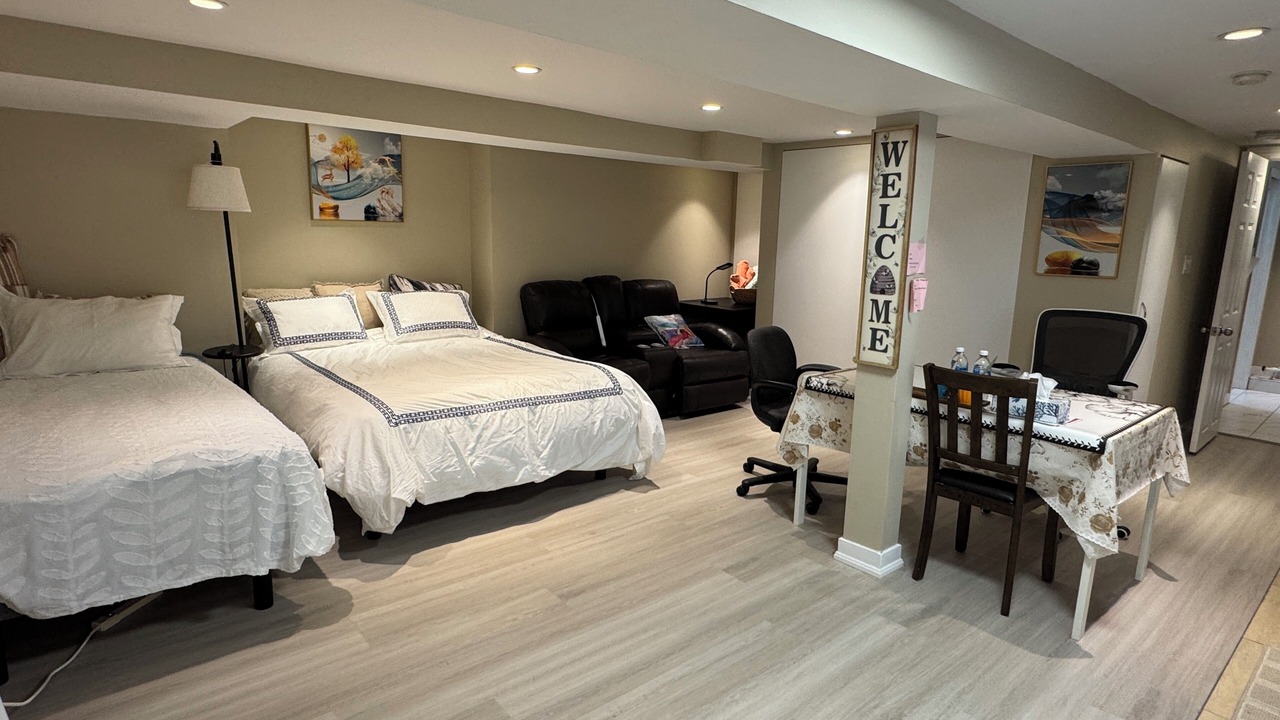 Photo of Bedroom in Yonge-Eglinton