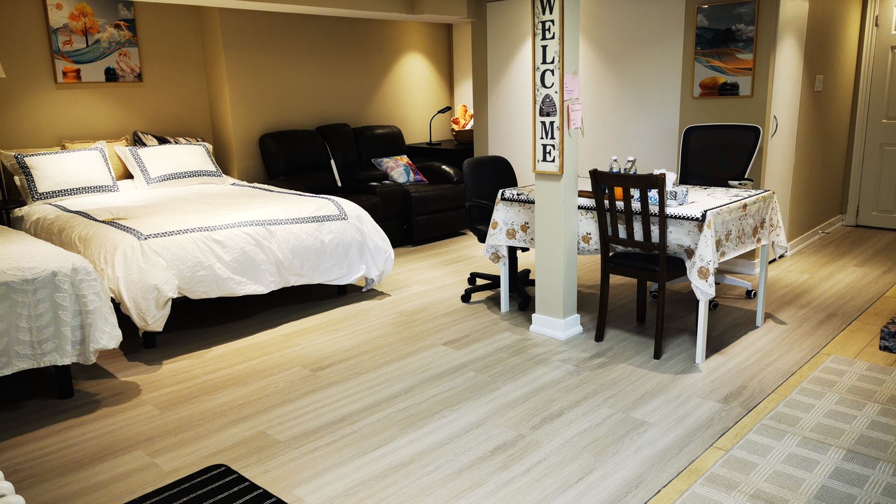 Photo of Bedroom in Yonge-Eglinton