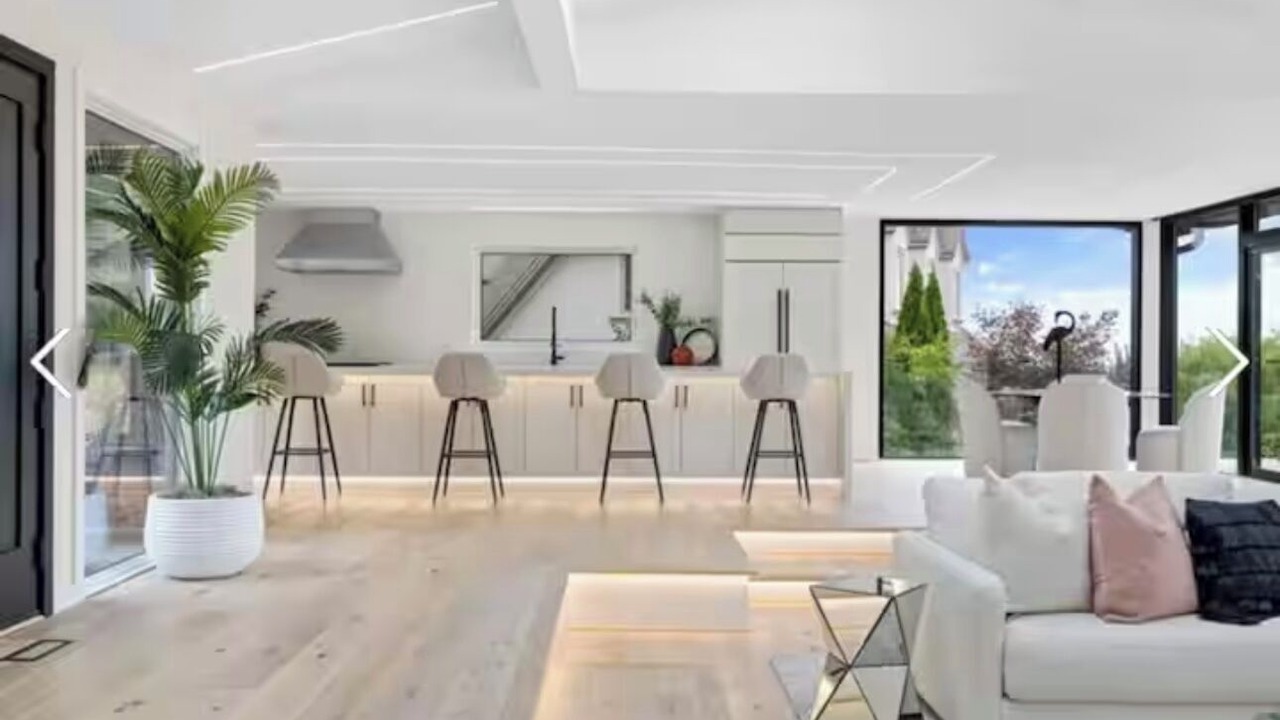 Photo of Livingroom in Burlington