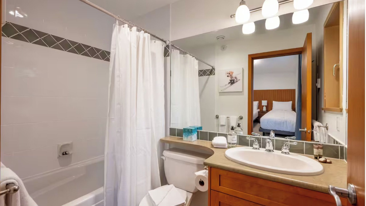 Photo of Bathroom in Blueberry Hill