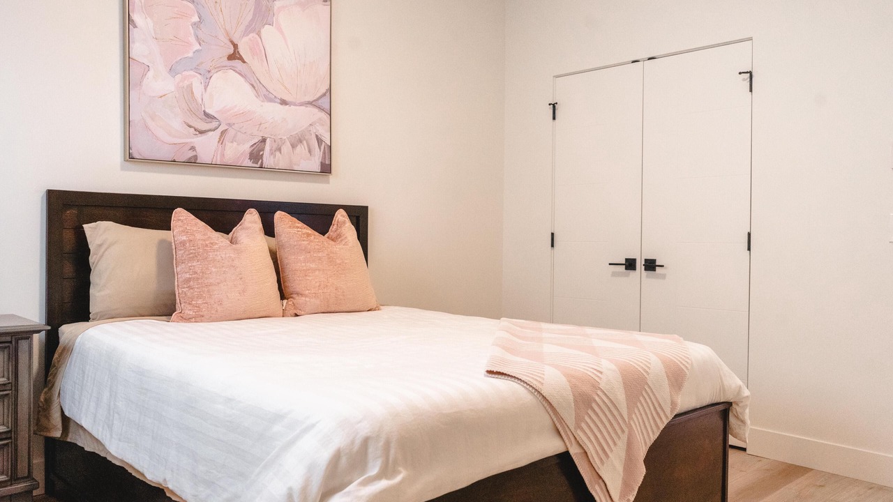 Photo of Bedroom in Black Mountain