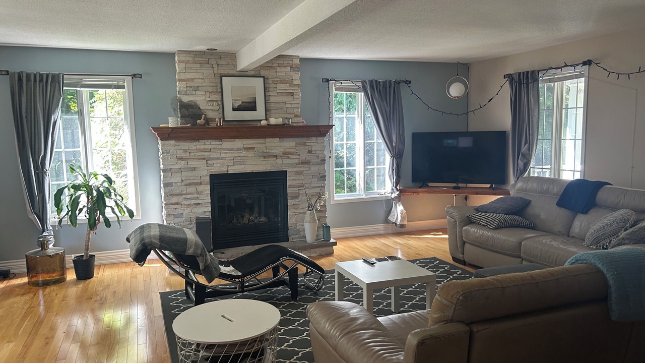 Photo of Livingroom in Les Collines-de-l'Outaouais Regional County Municipality