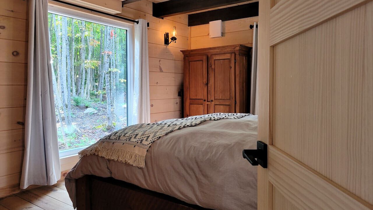 Photo of Bedroom in St-Adolphe-d'Howard