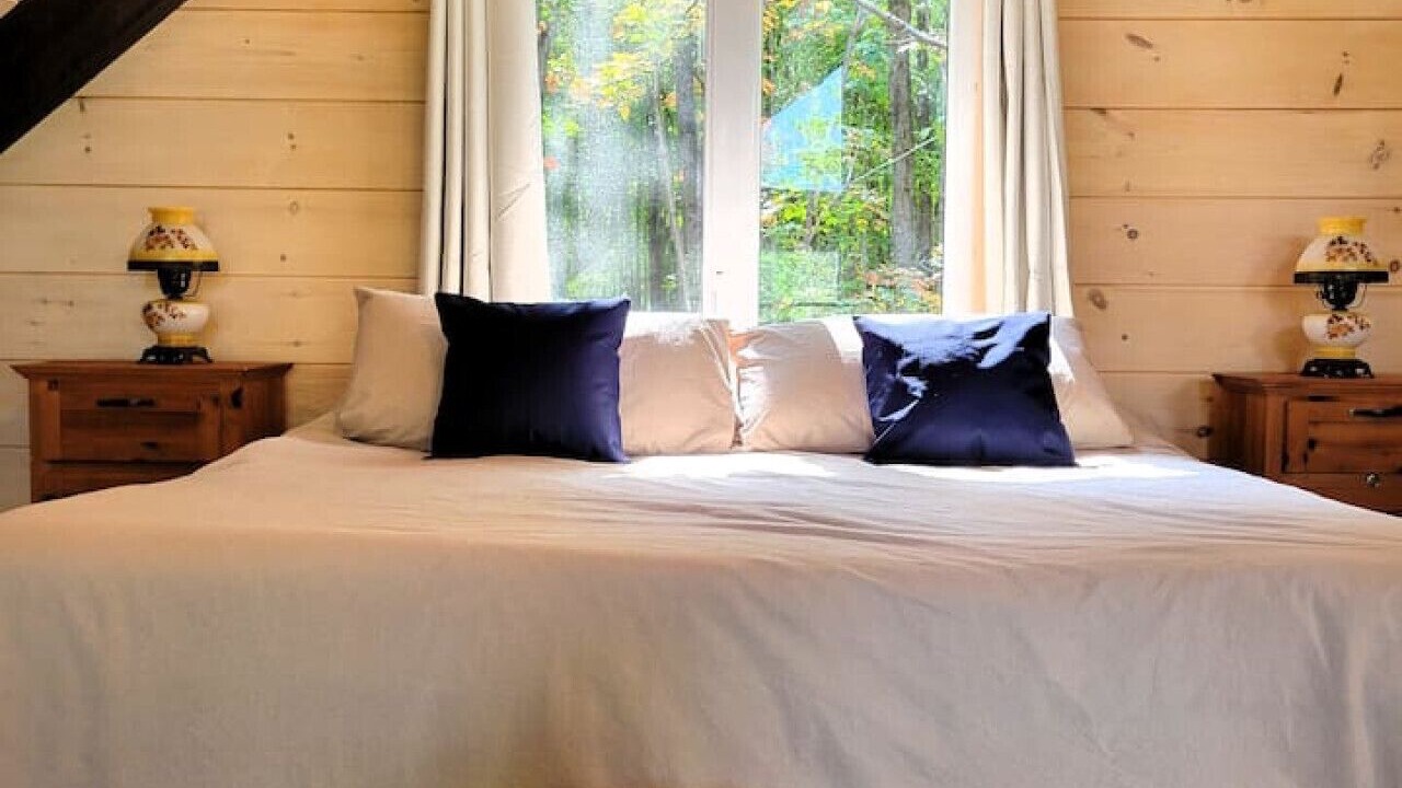 Photo of Bedroom in St-Adolphe-d'Howard
