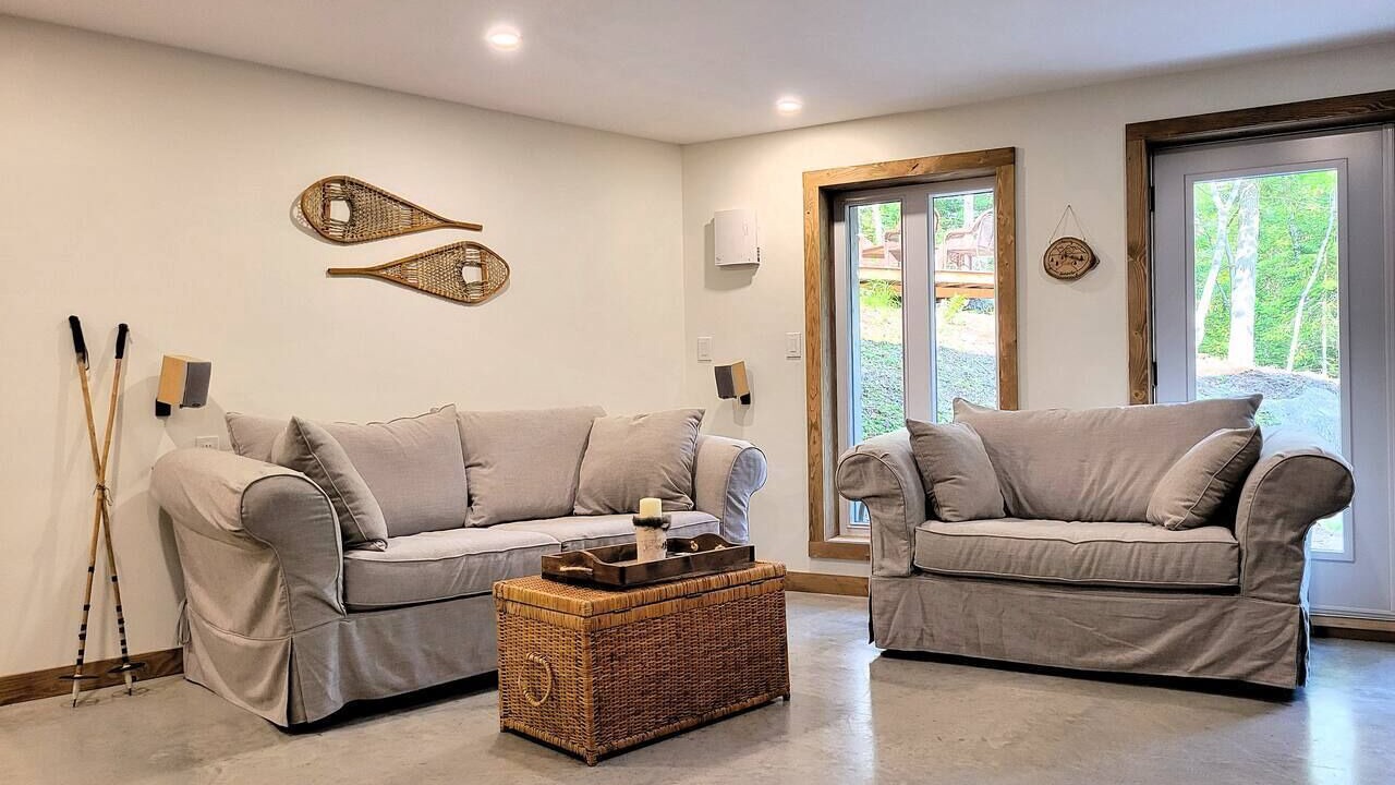Photo of Livingroom in St-Adolphe-d'Howard