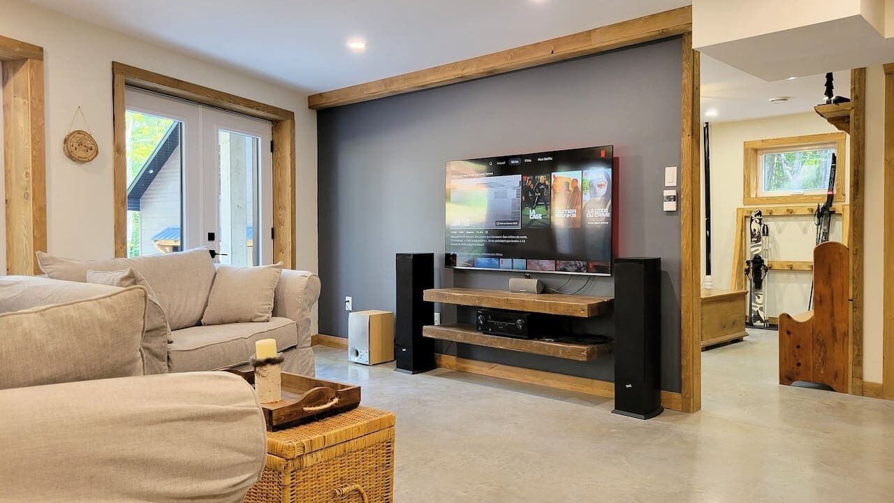 Photo of Livingroom in St-Adolphe-d'Howard