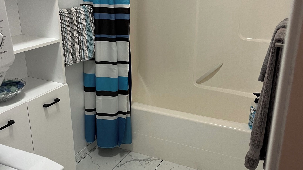 Photo of Bathroom in Balfour