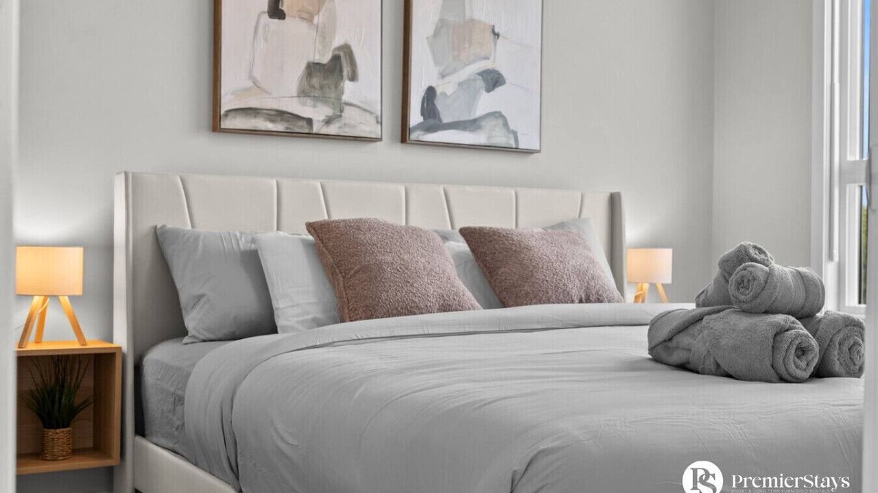 Photo of Bedroom in Inglewood