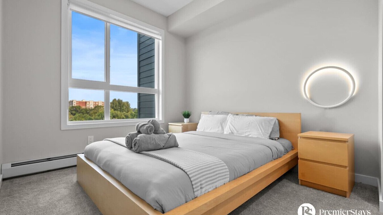 Photo of Bedroom in Inglewood