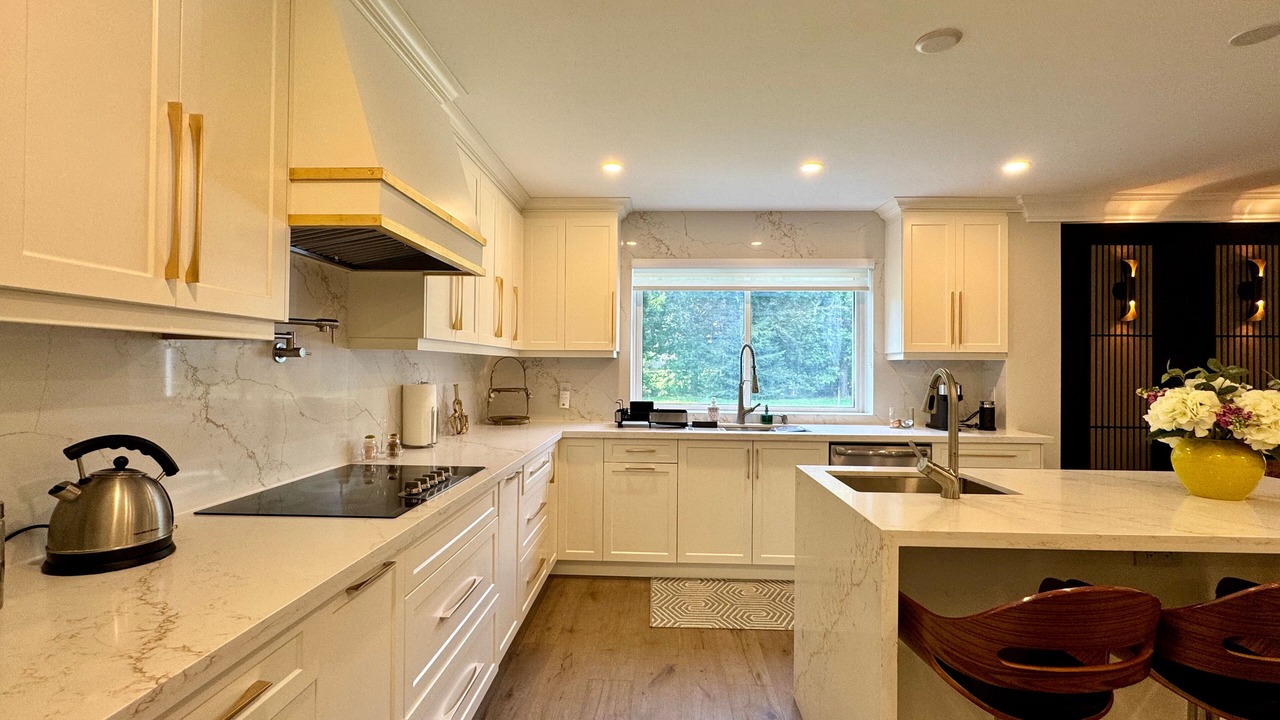Photo of Kitchen in Clarkson-Lorne Park