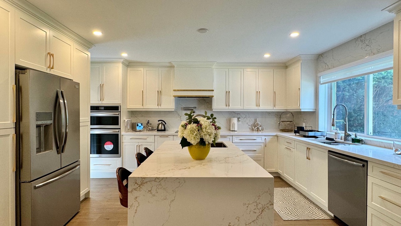 Photo of Kitchen in Clarkson-Lorne Park