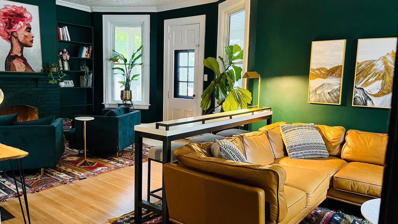 Photo of Livingroom in Sarnia