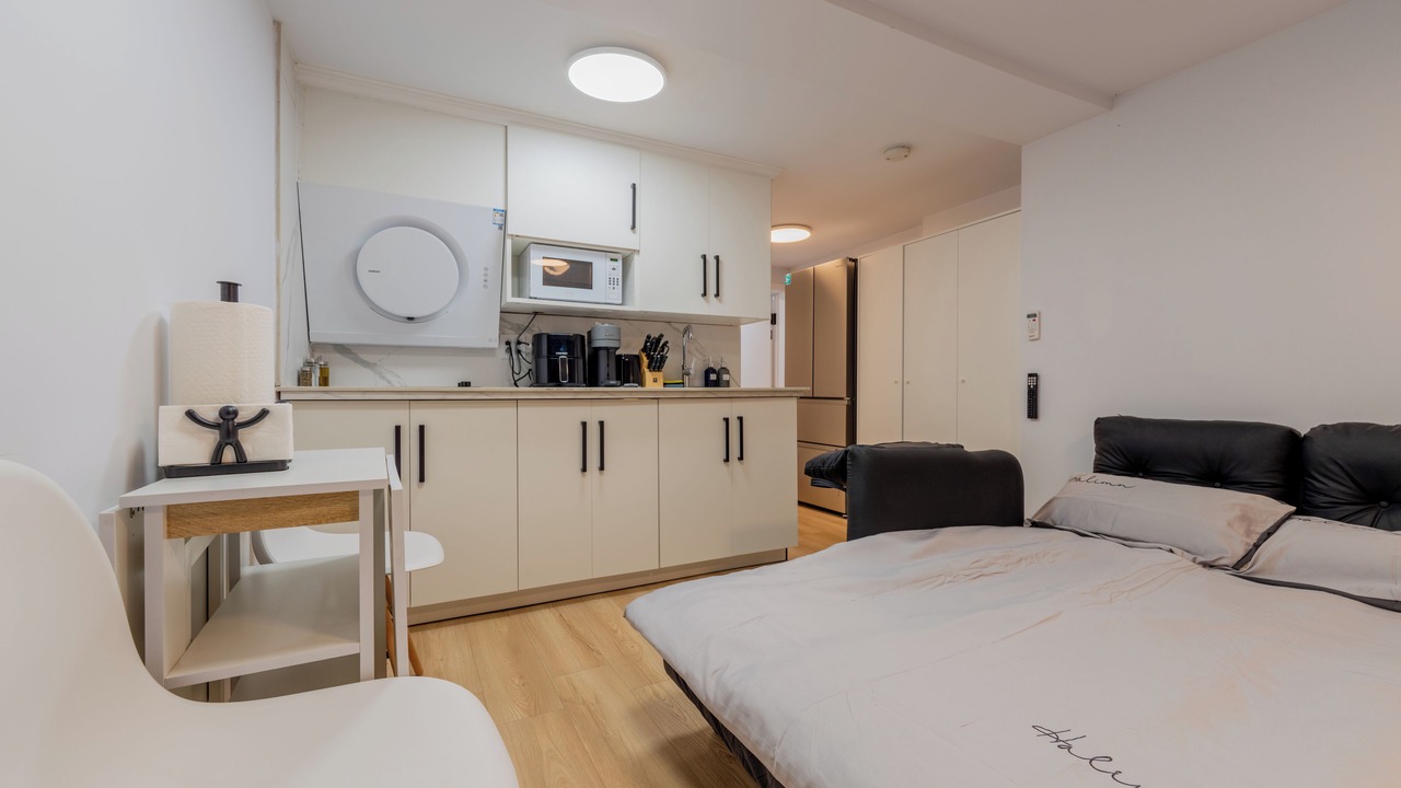 Photo of Bedroom in Cote-Des-Neiges—Notre-Dame-De-Grace
