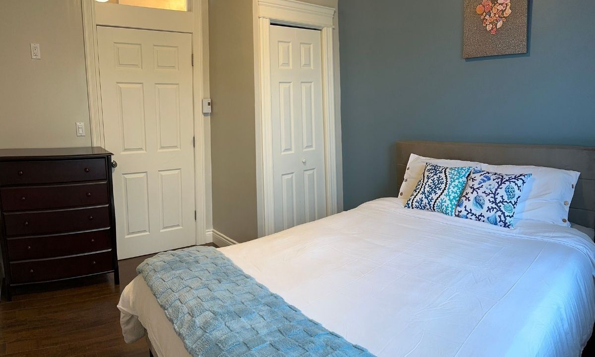 Photo of Bedroom in Burnt Cove