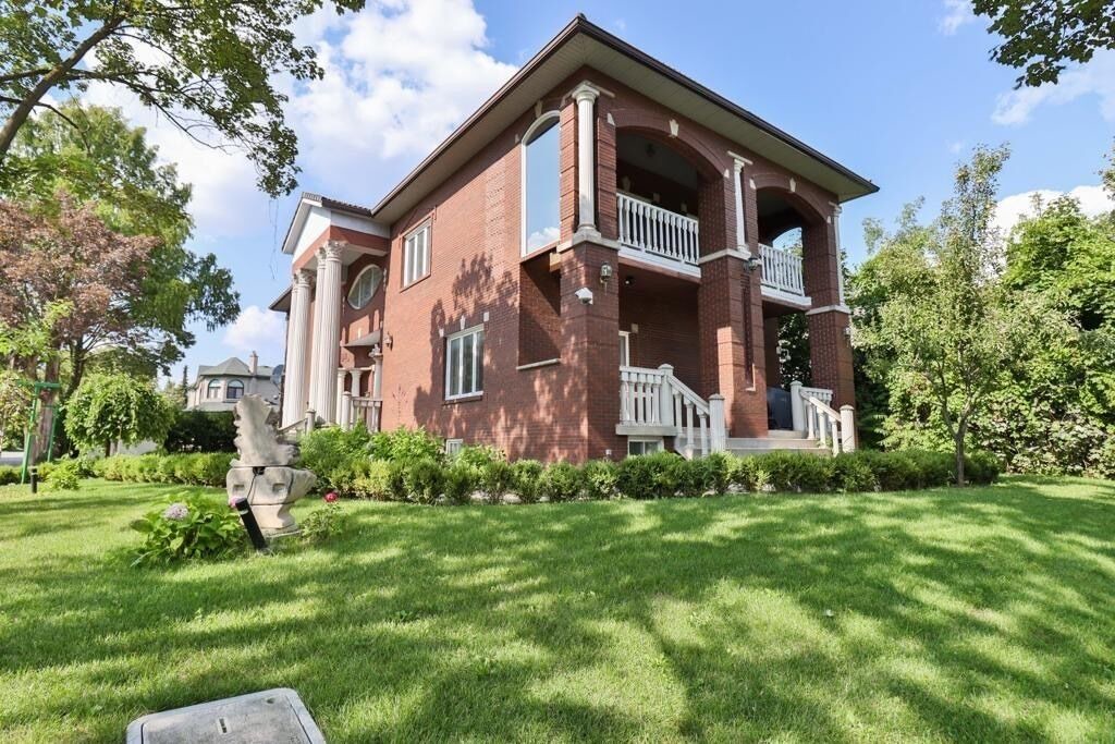 Photo of Outdoor in Newtonbrook