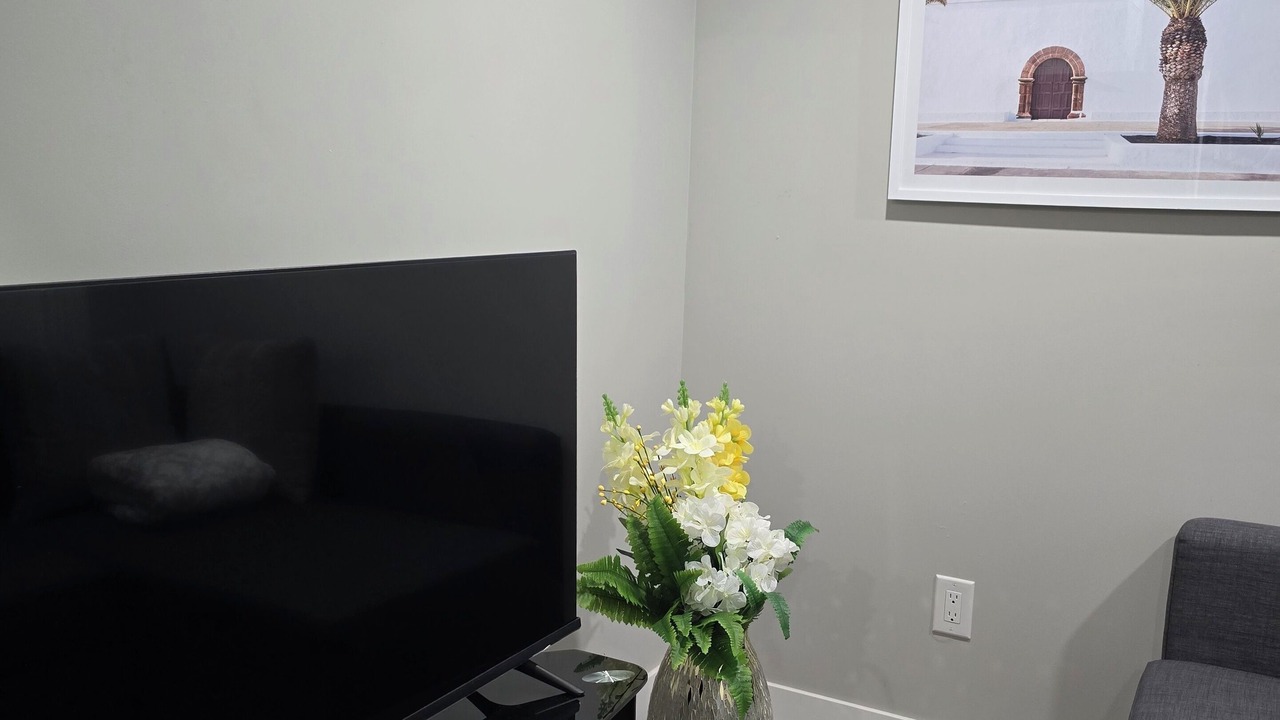 Photo of Livingroom in Evanston