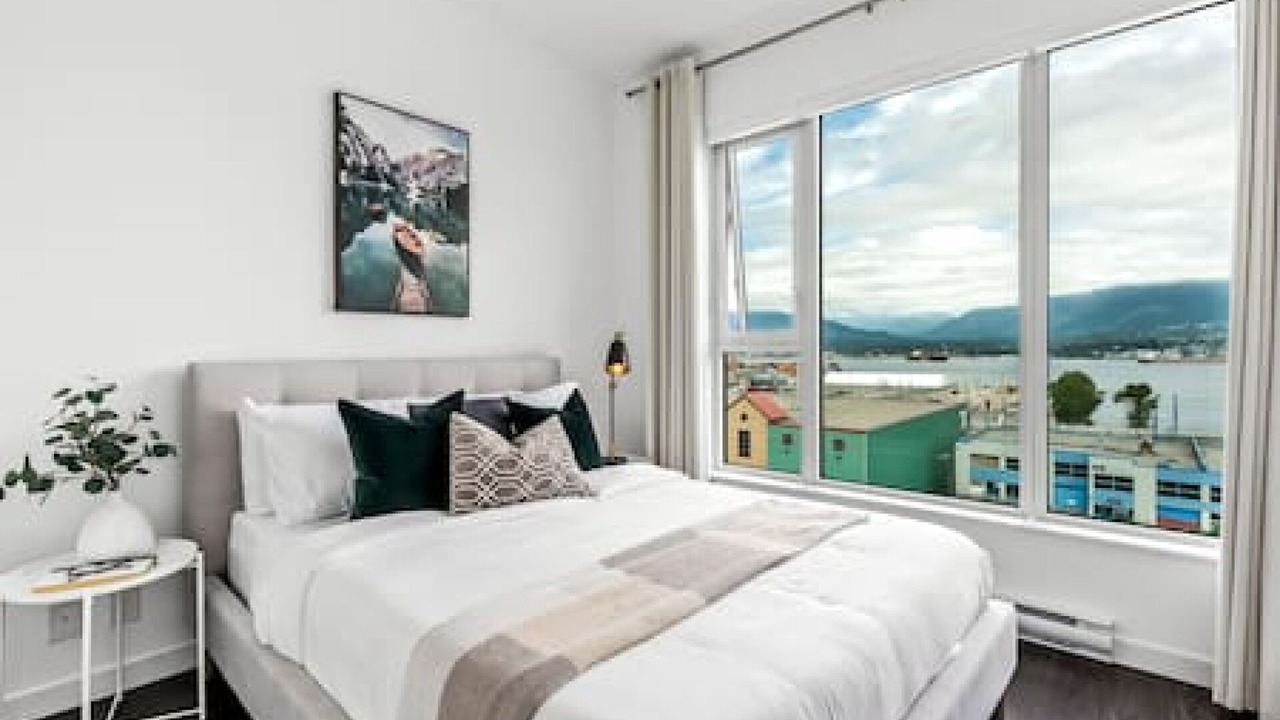 Photo of Bedroom in Downtown Eastside