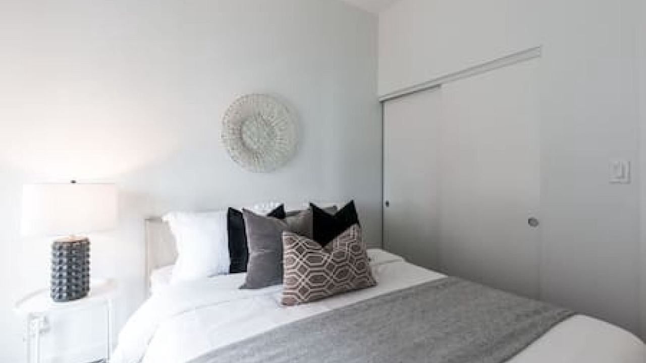 Photo of Bedroom in Downtown Eastside