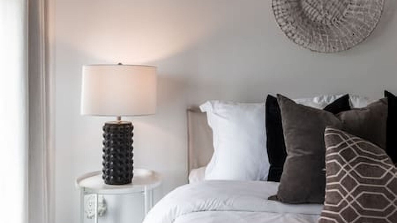Photo of Bedroom in Downtown Eastside