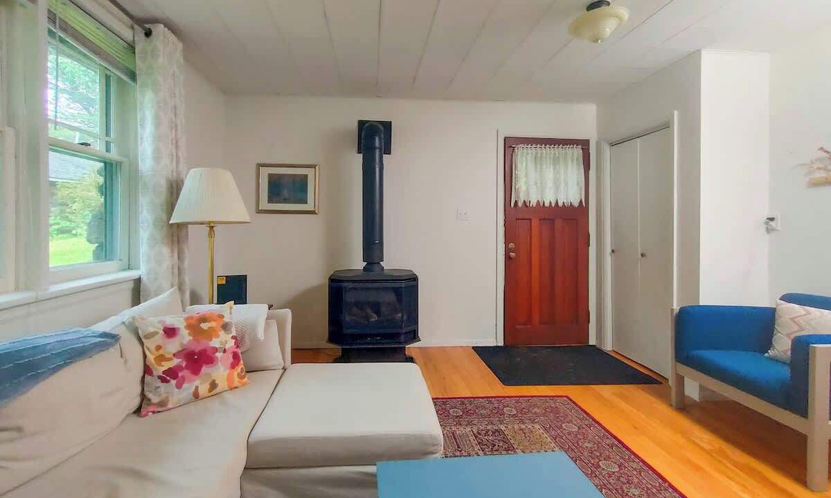 Photo of Livingroom in Tay Valley
