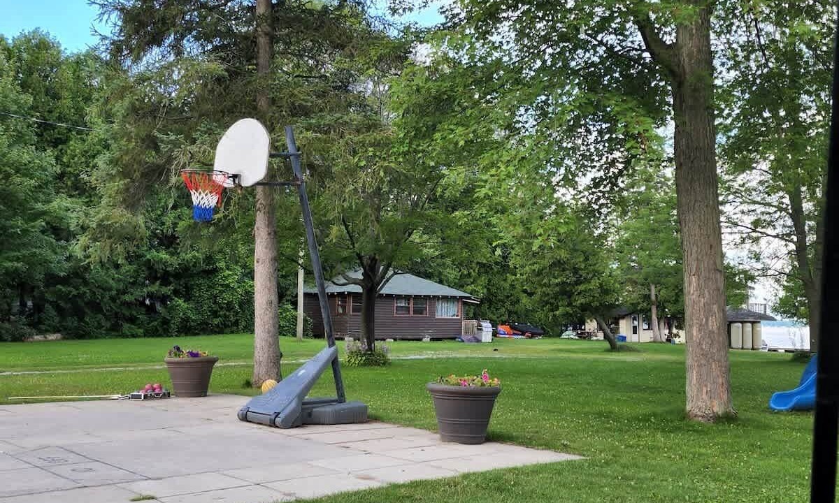 Photo of Others in Rosedale