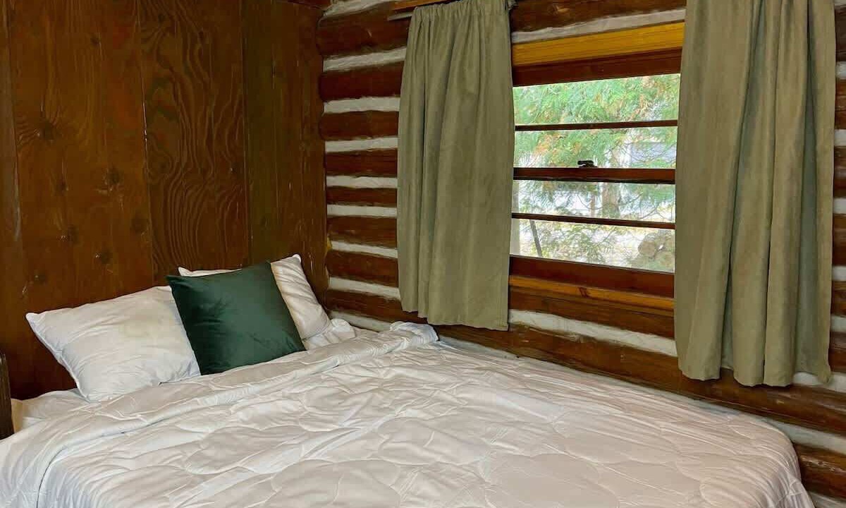 Photo of Bedroom in Rosedale