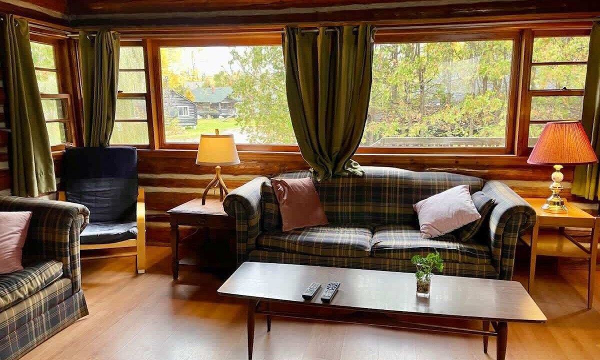 Photo of Livingroom in Rosedale