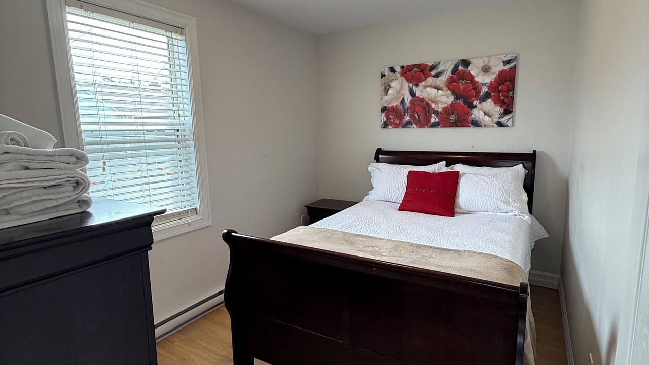 Photo of Bedroom in Terra Nova
