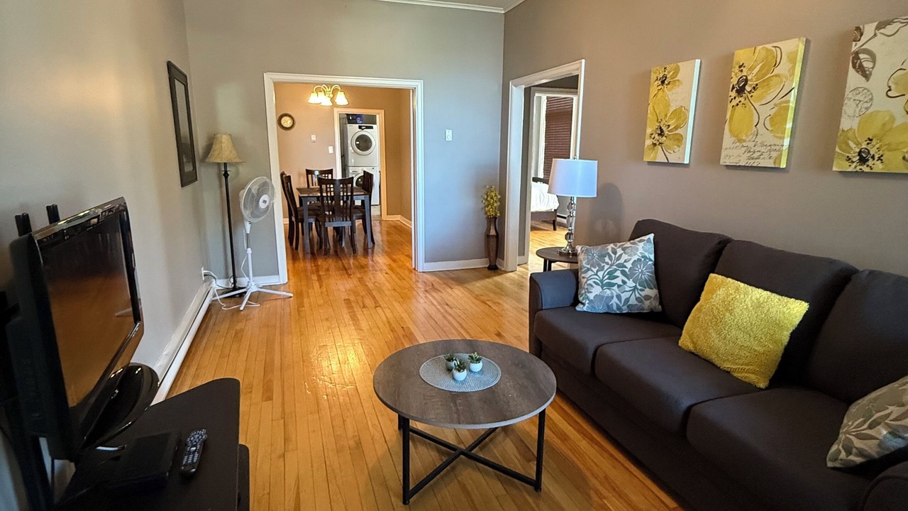 Photo of Livingroom in Waterford Valley