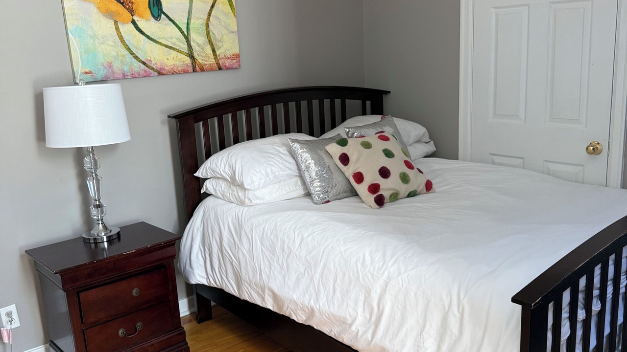 Photo of Bedroom in Waterford Valley