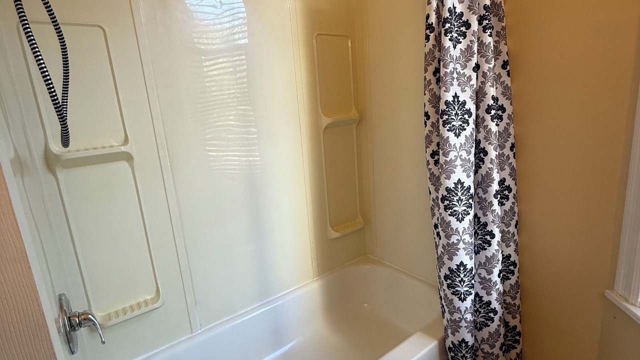 Photo of Bathroom in Waterford Valley