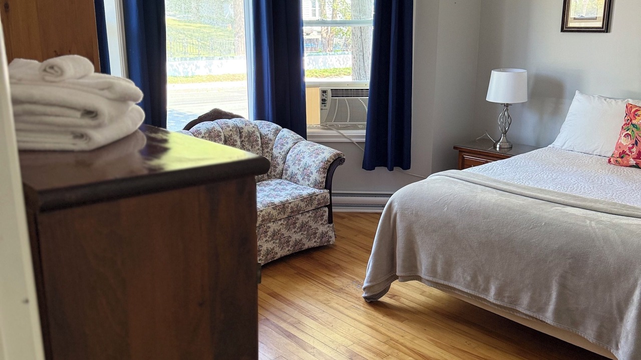 Photo of Bedroom in Waterford Valley