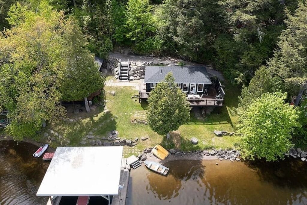 Photo of Outdoor in Utterson