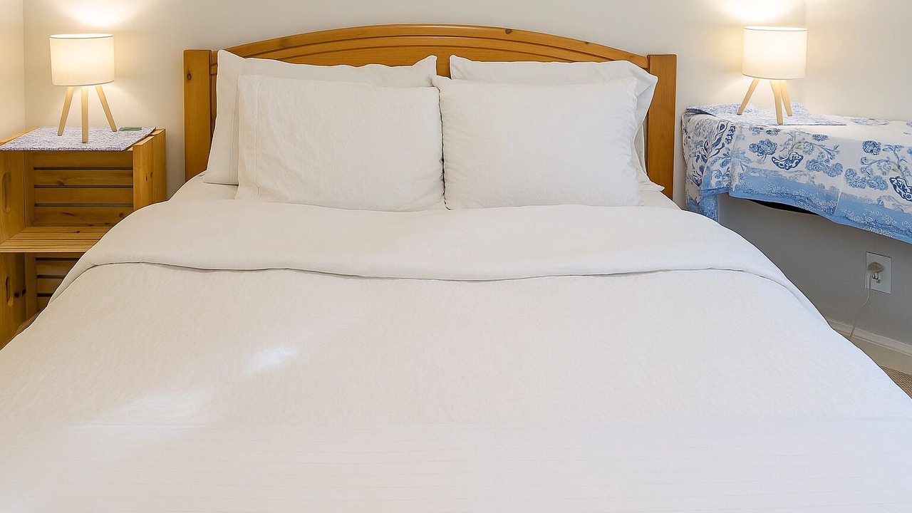 Photo of Bedroom in Brentwood Bay