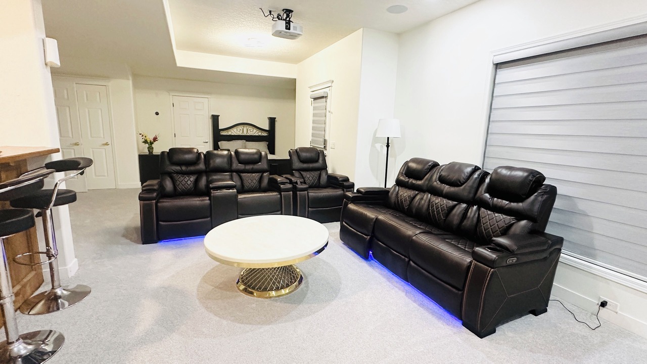 Photo of Livingroom in Chestermere