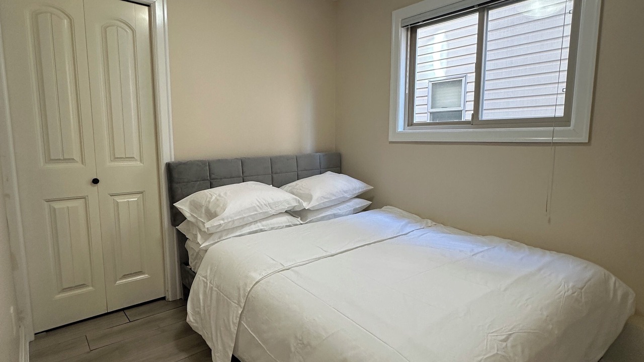 Photo of Bedroom in Marpole