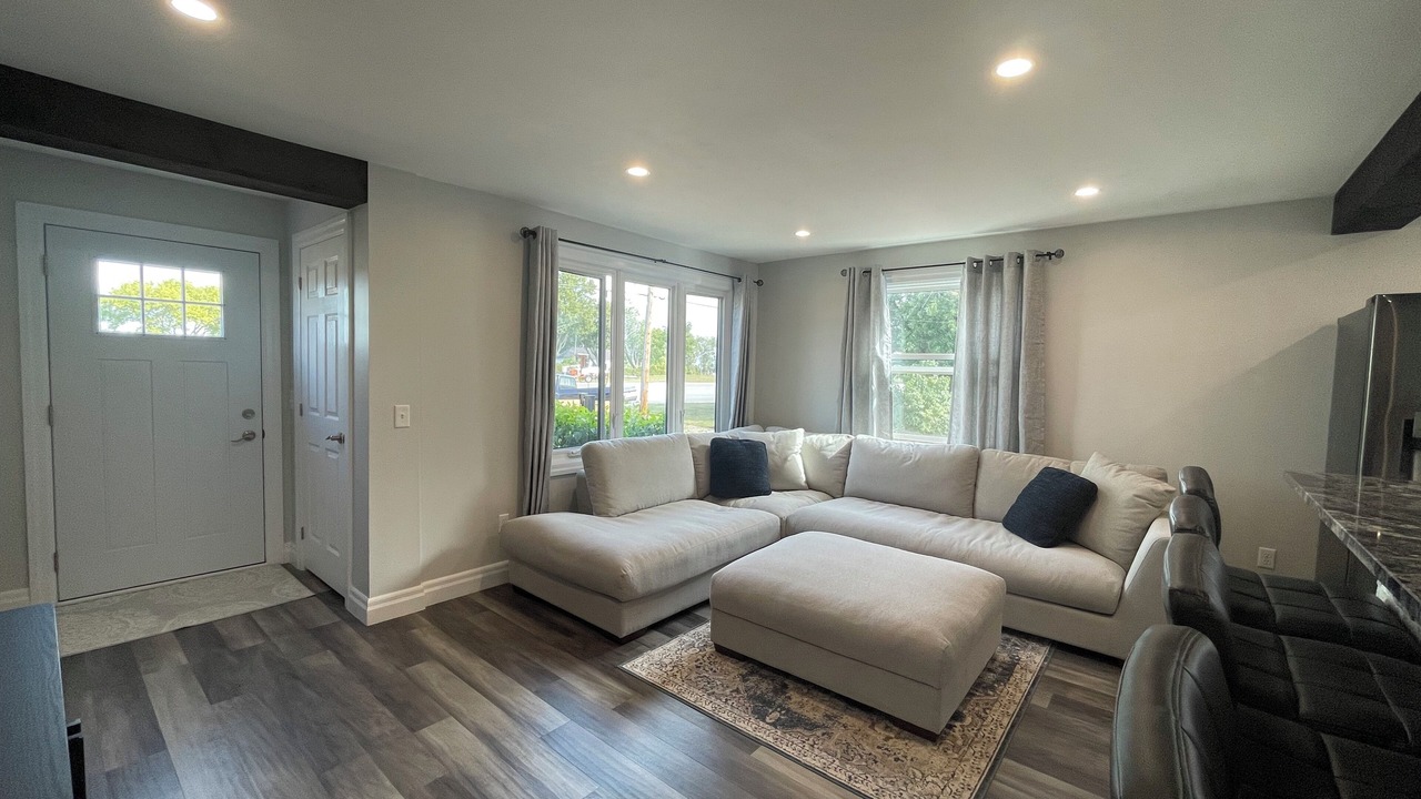 Photo of Livingroom in LaSalle