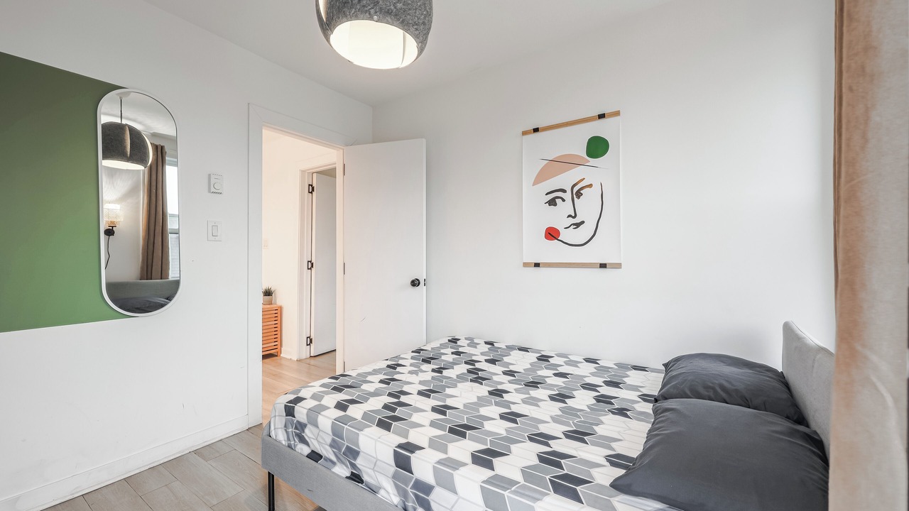 Photo of Bedroom in Hochelaga