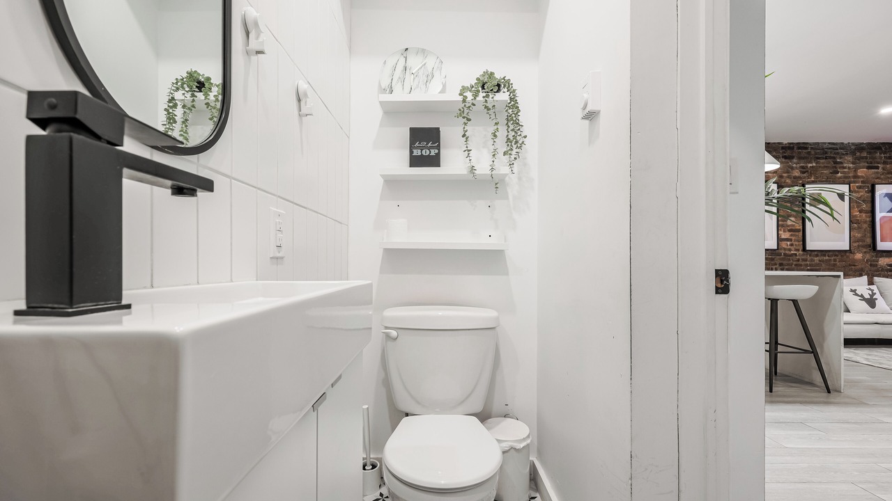 Photo of Bathroom in Hochelaga