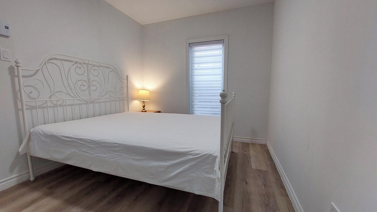 Photo of Bedroom in McMasterville