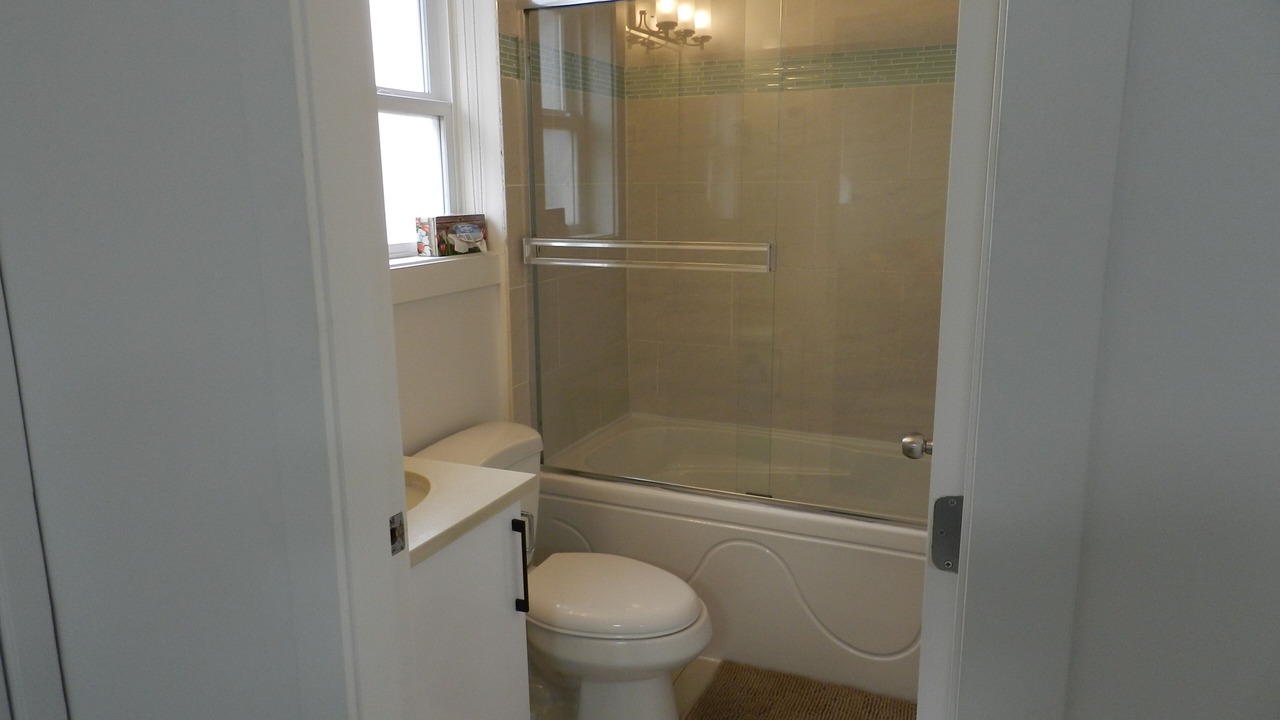 Photo of Bathroom in Renfrew-Collingwood
